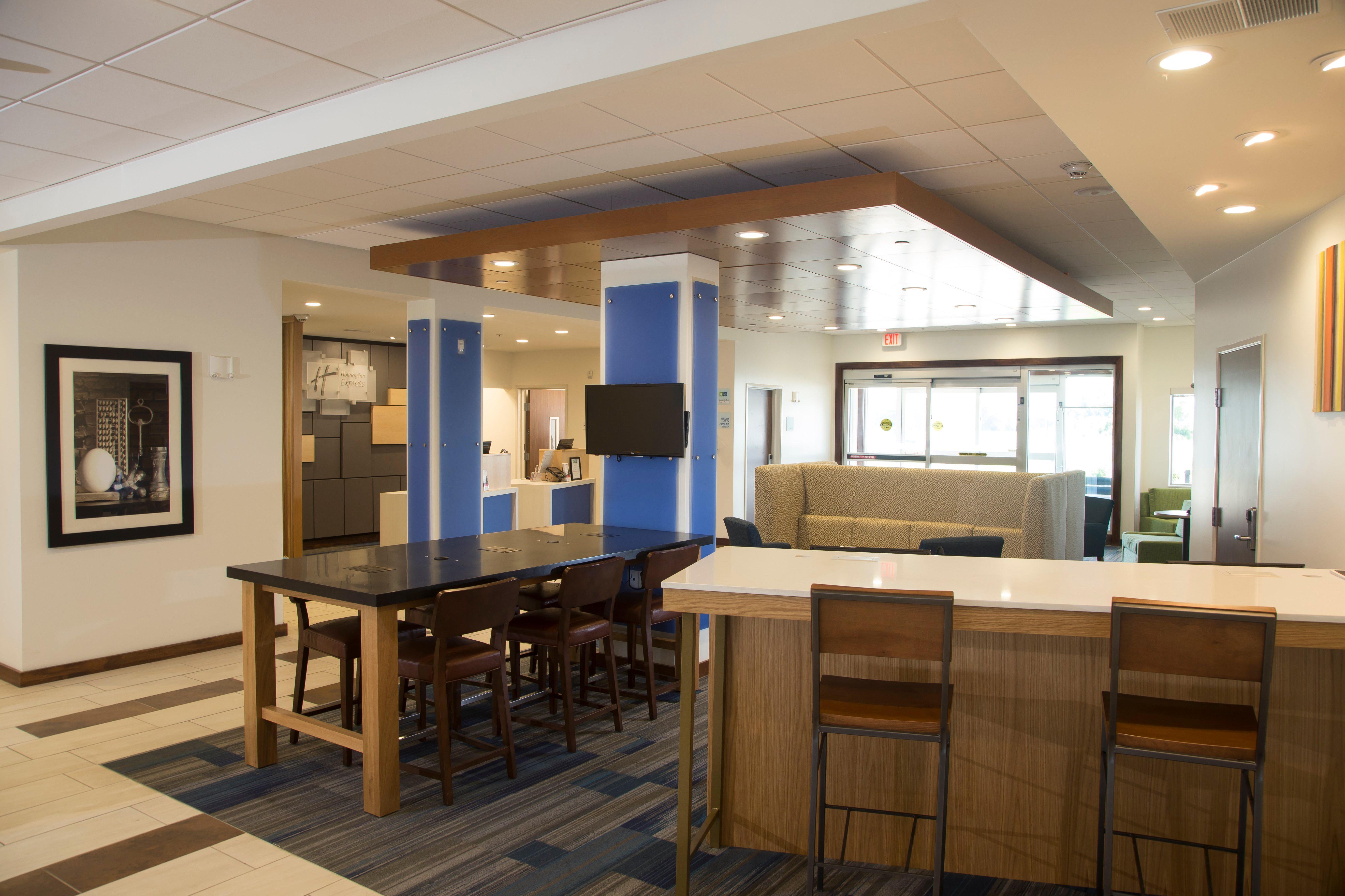 Holiday Inn Express & Suites Monroe By Ihg Экстерьер фото