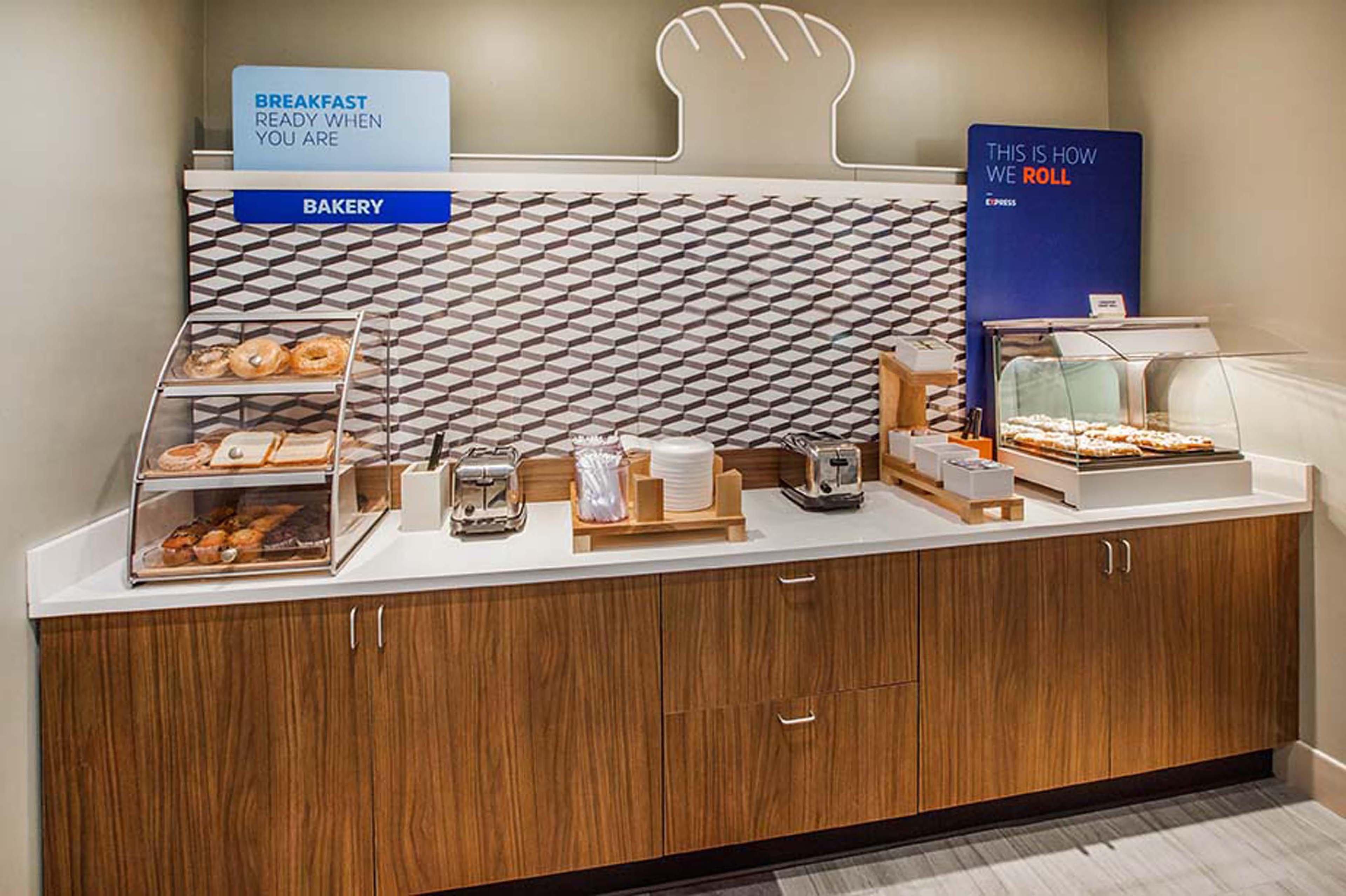 Holiday Inn Express & Suites Monroe By Ihg Экстерьер фото